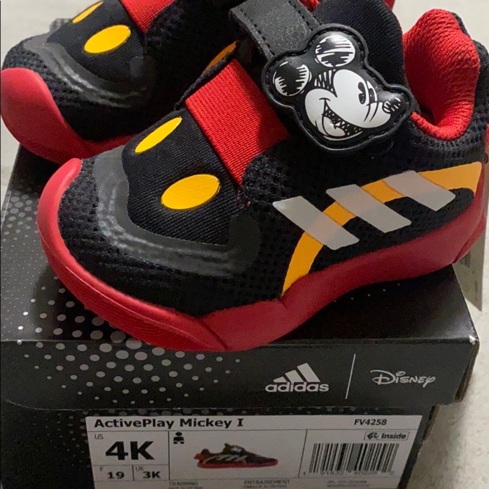 Mickey adidas shoe